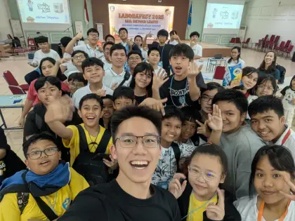 A selfie with the Laborafest crowd