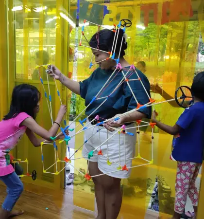 Building a frame around the facilitator